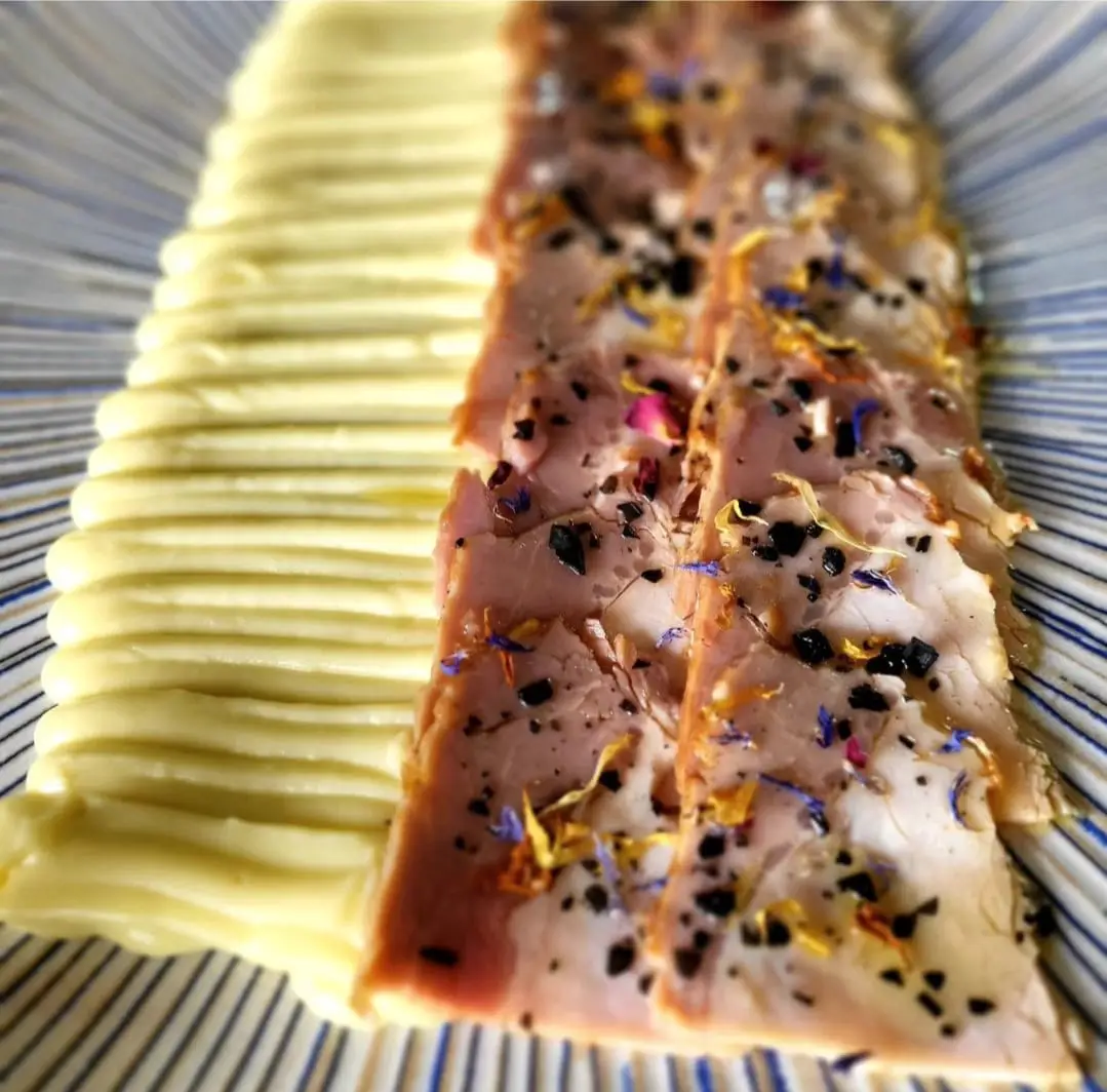 Lomo de orza con ajo atao cremoso de Aceite Oro de Luna